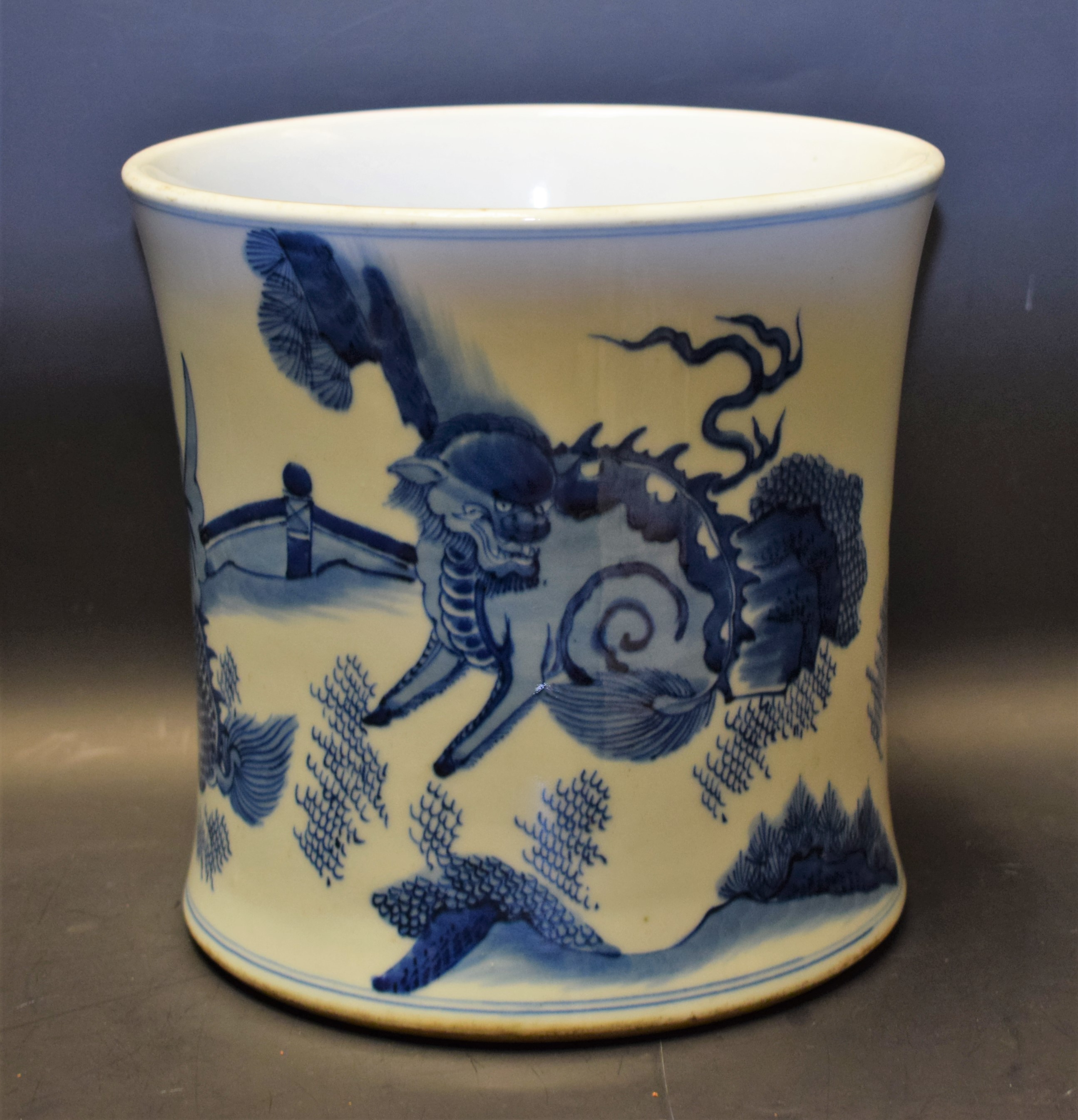 A Chinese flared cylindrical brush pot,