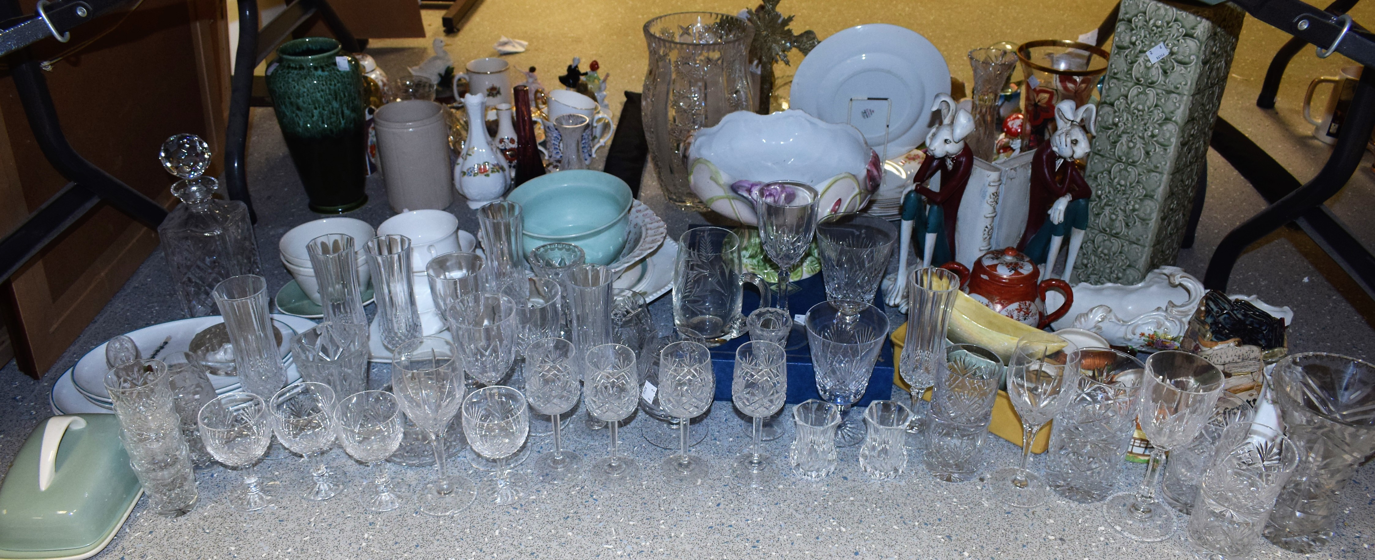 Ceramics and Glass - a Kutani pot; rabbit bookends; Beswick Cottage Ware; decanters;