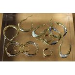 Jewellery - 9ct gold hoop earrings, five pairs, 10.