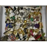 Costume Jewellery - a Holdfast bulls head and belt loop brooch; others, Claymore sword kilt pin,