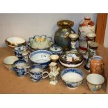 Oriental and Other Ceramics - a late 18th century blue and white tea cups; others,