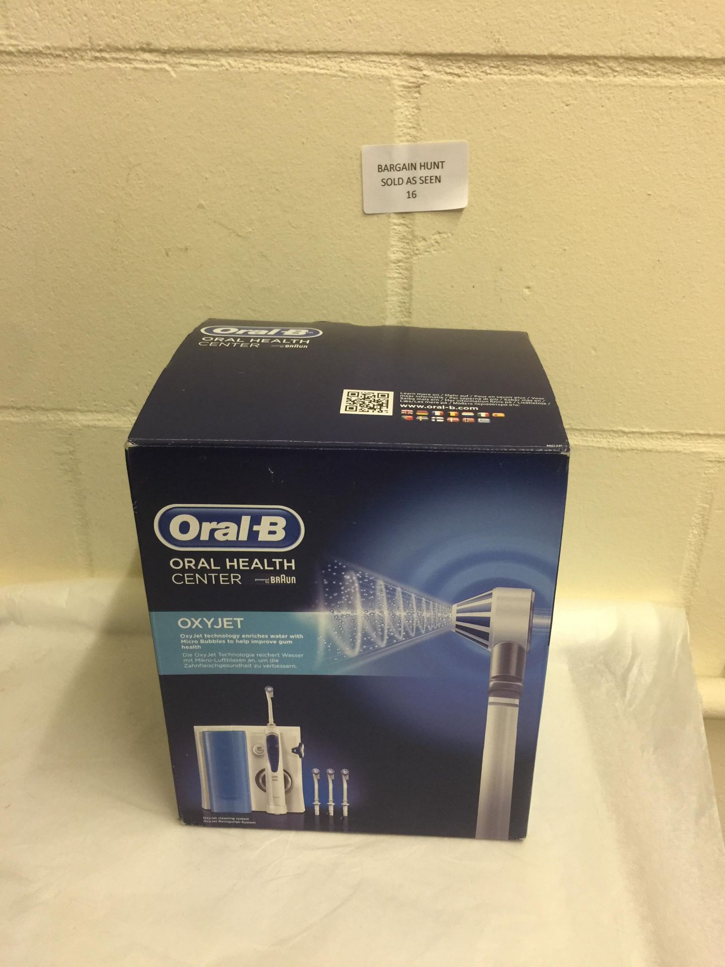 Oral-B Oxyjet Cleaning System With Oral Irrigator RRP £59.99