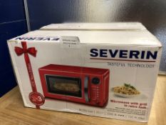 Severin MW 7893 Retro microwave with grill function RRP £159.99