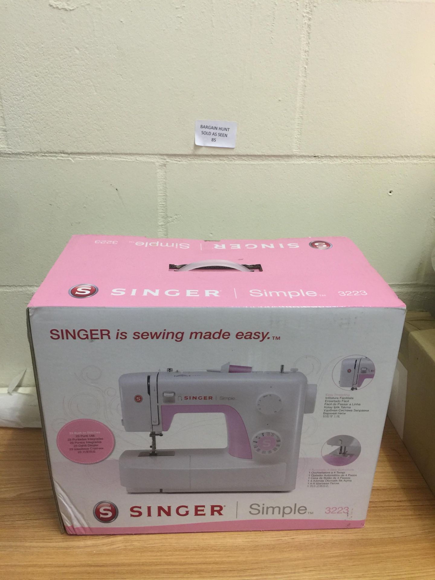 Singer 3223 Simple Sewing Machine RRP £149.99