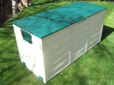Starplast Foldable Plastic Outdoor Garden Garage Patio Storage Box Chest