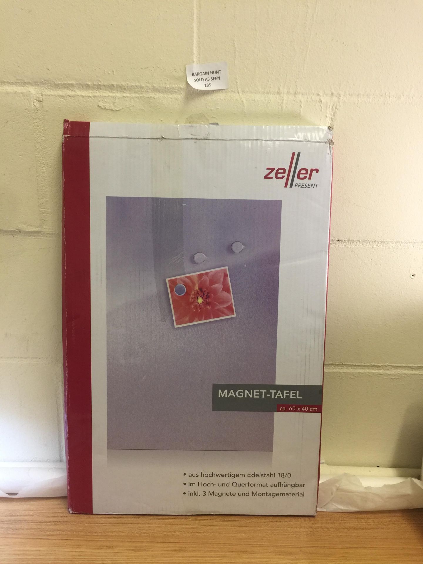 Zeller Magnetic Board