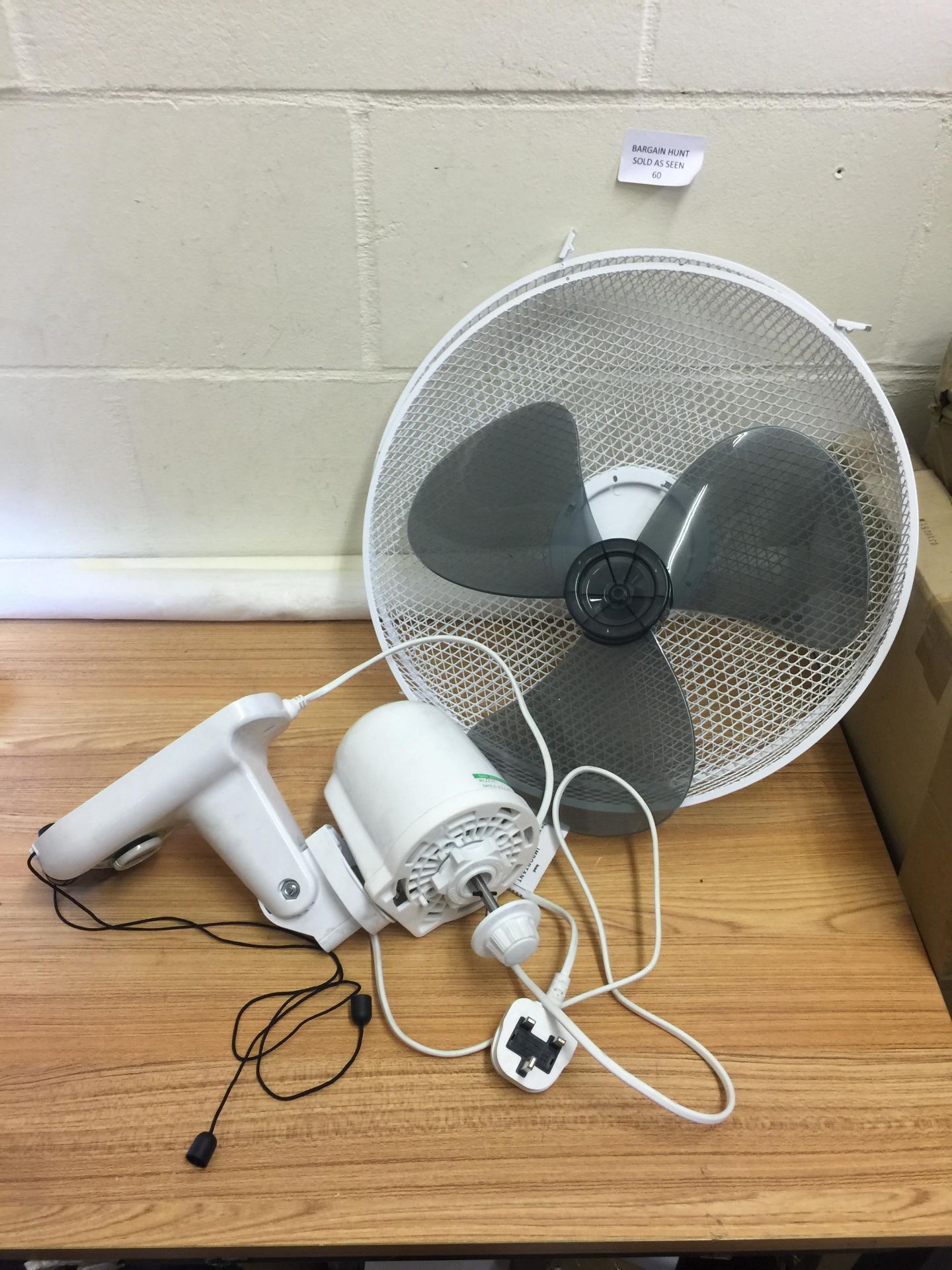 Q-Connect Wall Fan