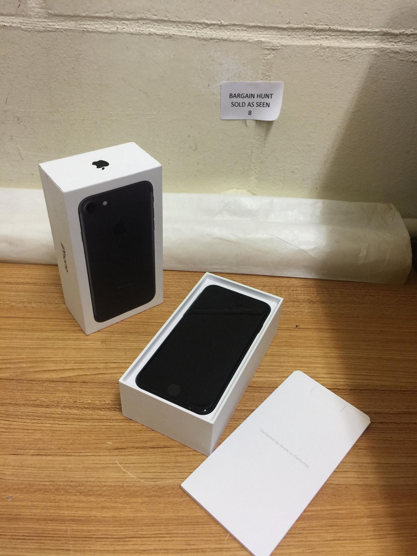Apple Iphone 7 128GB Black (Does not power up) RRP £610