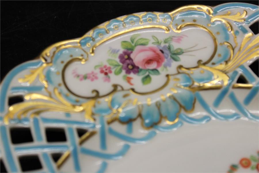 Two Minton pierced trellis cabinet plates, second half 19th century - cabinet or dessert plates with - Image 6 of 11