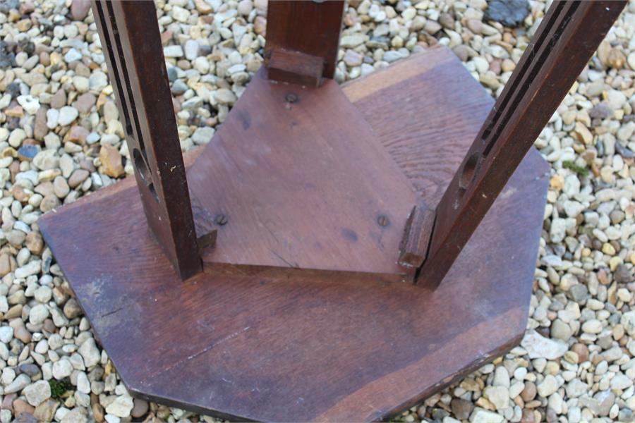 Oak Arts & crafts table for restoration with heart cutouts - Image 6 of 8