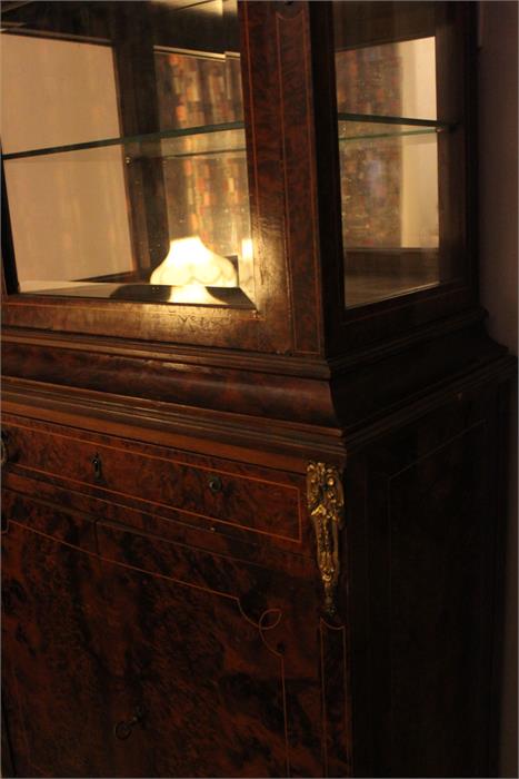 A Fine quality early 20th century French burr yew , inlaid and ormolu glass, mirror backed, - Image 5 of 12