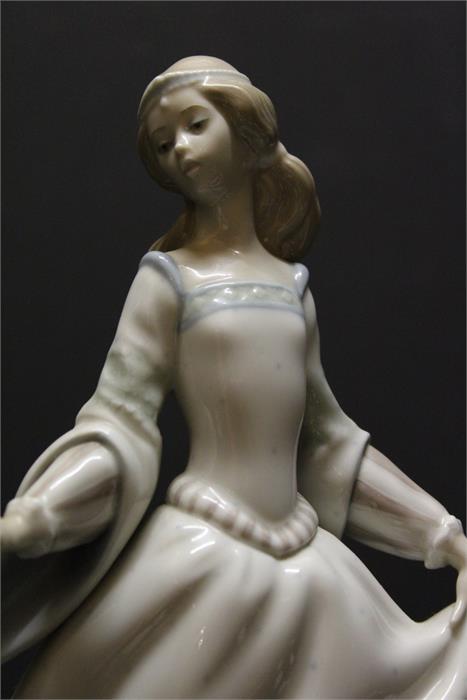 Lladro girl figurine - "87" to base - Image 4 of 6