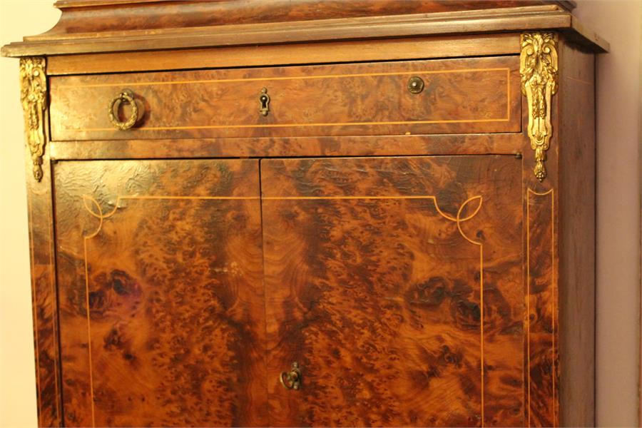 A Fine quality early 20th century French burr yew , inlaid and ormolu glass, mirror backed, - Image 3 of 12