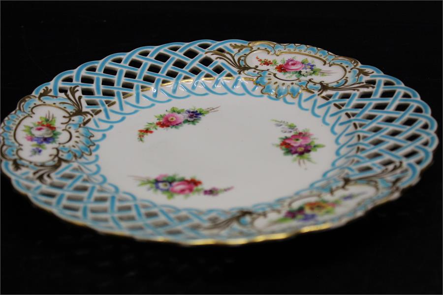 Two Minton pierced trellis cabinet plates, second half 19th century - cabinet or dessert plates with - Image 4 of 11