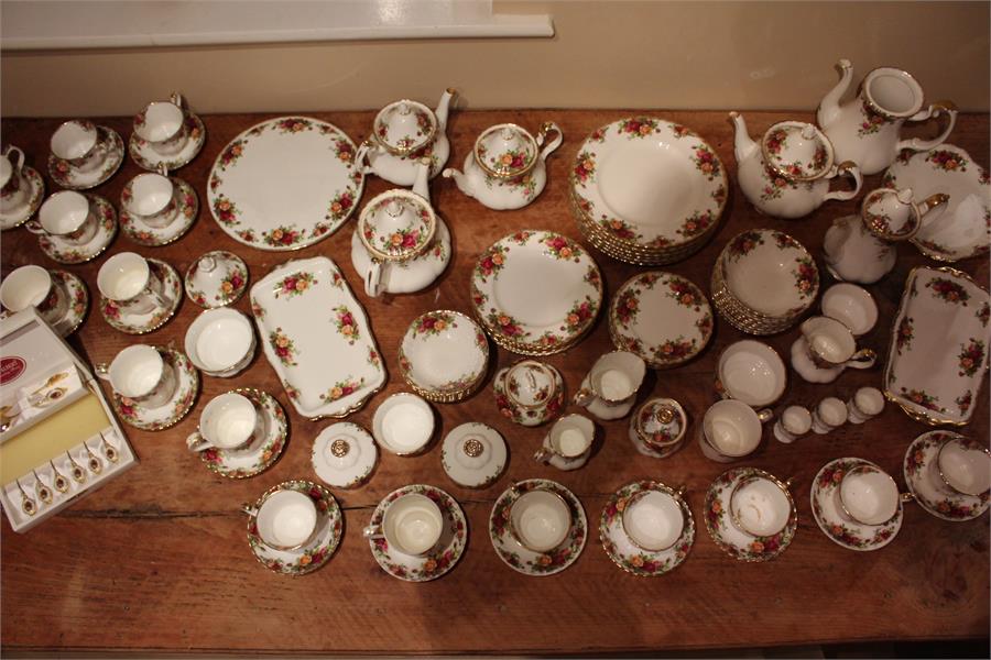 Royal Albert "Old Country Roses" dinner wares and tea / coffee service, 2 large and 2 small teapots, - Image 3 of 17