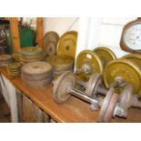 LARGE QTY CAST IRON WEIGHTS AND 4 BARS