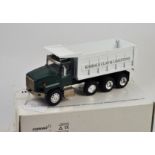 CONRAD MODEL 64105/04 INTERNATIONAL 5600I TIPPER TRUCK KIMBALE CLAY & LIMESTONE SCALE 1:50 VGC