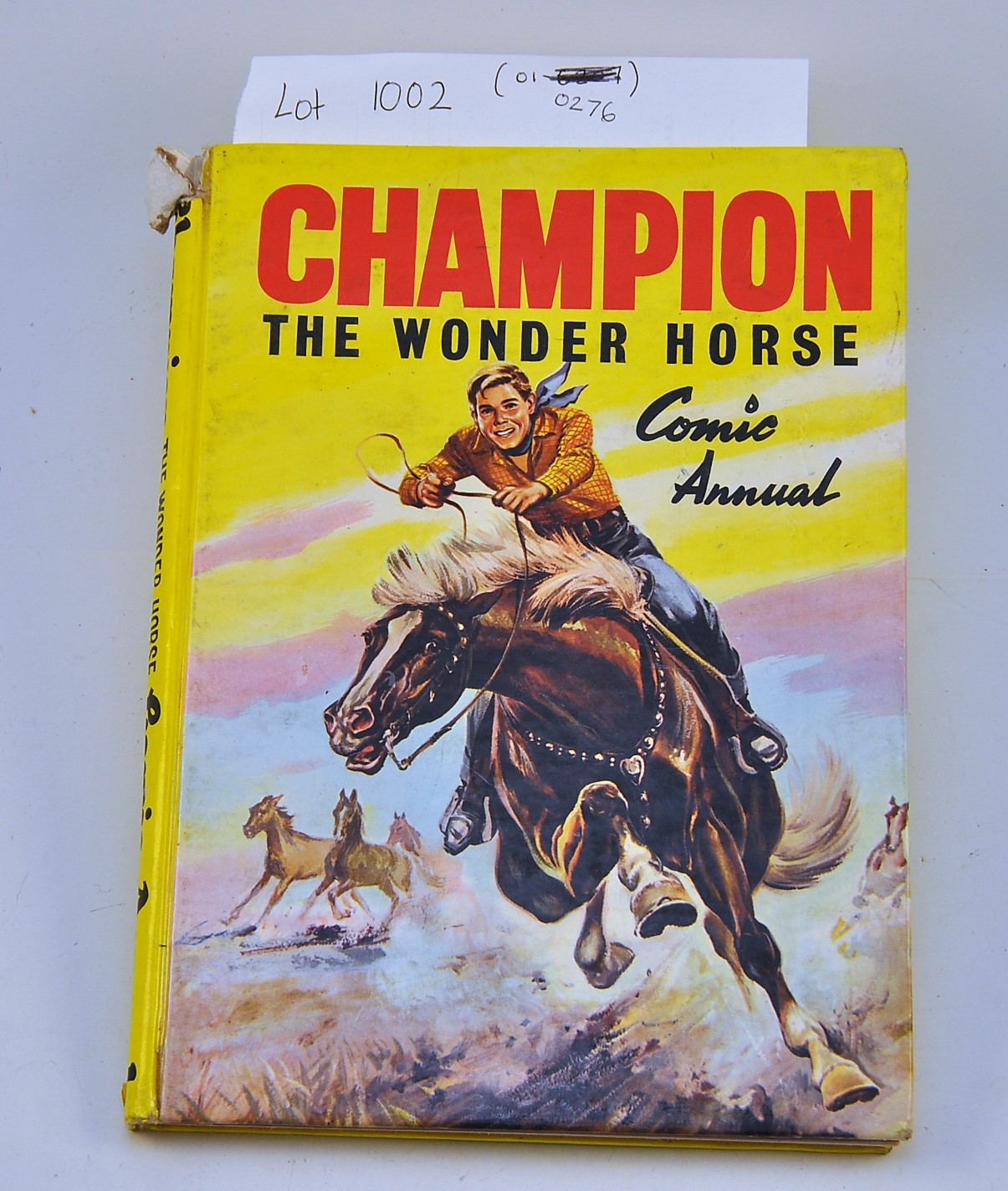 CHAMPION THE WONDER HORSE COMIC ANNUAL SOME LOOSE AND UNATTACHED PAGES PEN MARKS ON PAGE 93 F.