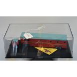 OXFORD DIE CAST MODEL BEDFORDS CHIPPERFIELDS CIRCUS LORRY IN PLASTIC DISPLAY BOX VGC.