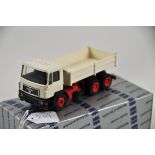CONRAD MODEL 4140 MAN WHITE AND RED TIPPER TRUCK SCALE 1:50 GC SLIGHT CHIPS TO PAINTWORK