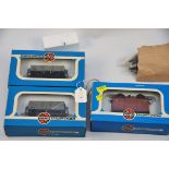 3 X AIRFIX RAILWAY SYSTEM 00 SCALE 1 X 5 PLANK WAGON B.R. (UNFITTED) 1 X B.R.