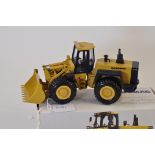 CONRAD 2425 HANOMAG 70E WHEEL LOADER SCALE 1:50 VGC