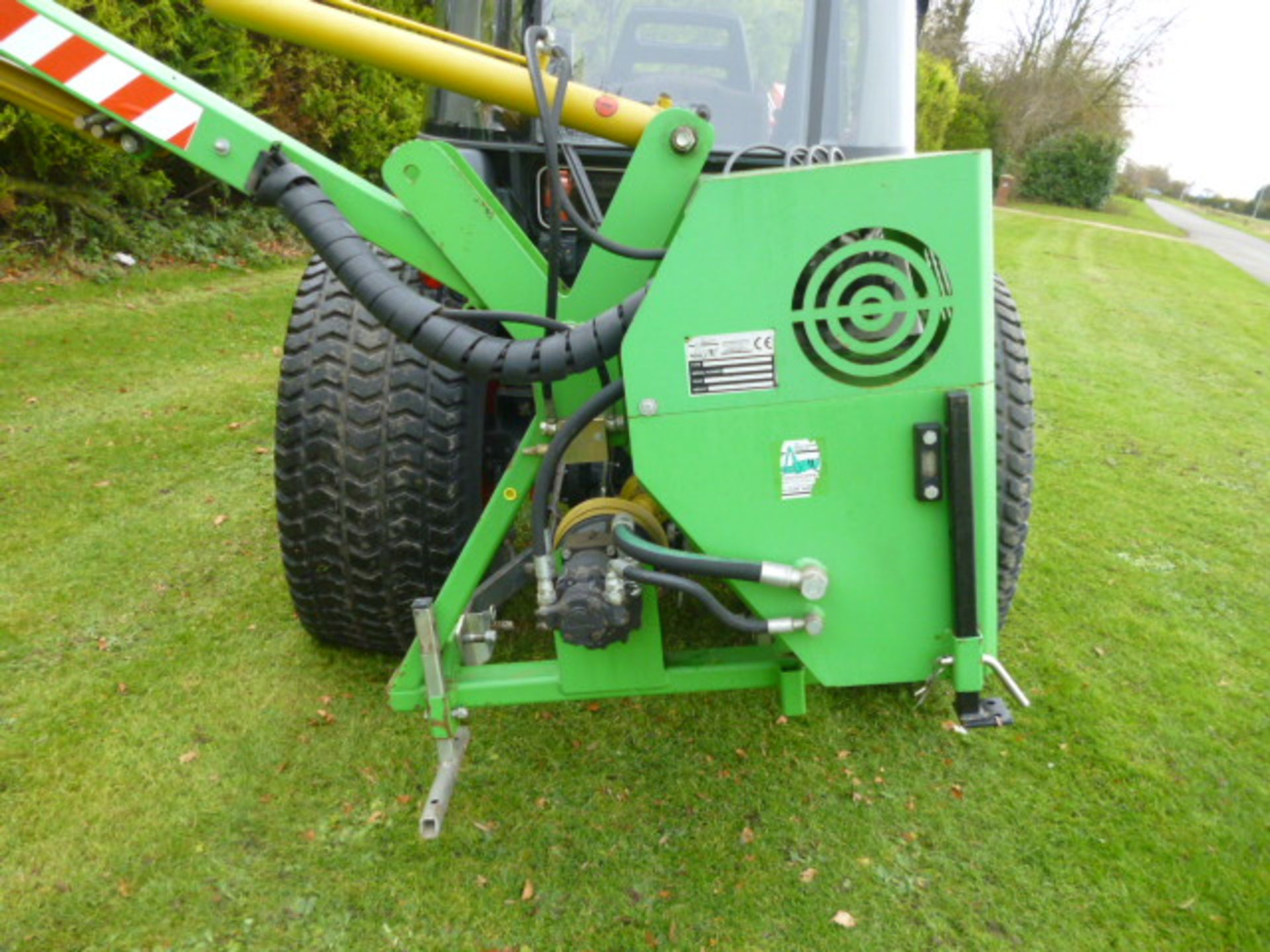 MAROLIN M380 SIDE ARM FLAIL HEDGE CUTTER 3FT, YEAR 2006, CABLE CONTROL, CUTS BOTH WAYS, V BLADES, - Image 2 of 3