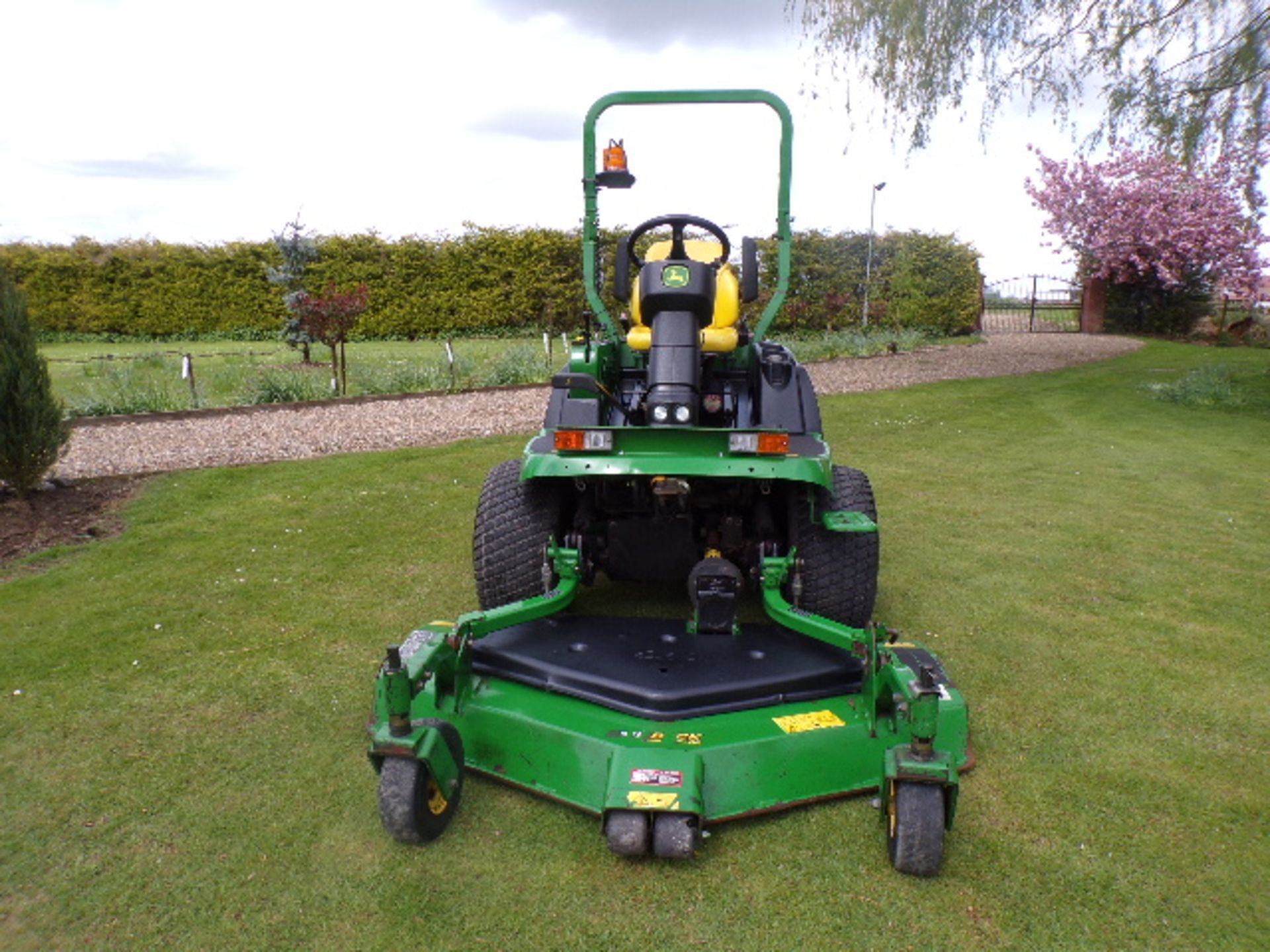 JOHN DEERE 1545 OUTFRONT MOWER 2012 - HOURS 1769, 5FT REAR DECK, - Image 2 of 5