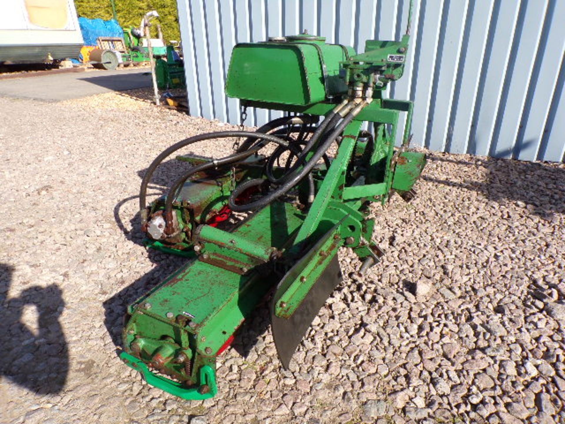 RANSOMES MOUNTED 214 AND VERTICUT - EASY ATTACHMENT TO COMPACT TRACTORS OF 30HP AND ABOVE.
