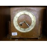 MANTLE CLOCK WITH KEY