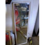 OBLONG WHITE AND GILT FRAMED MIRROR (124 X 34 CM)