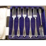 6 BOXED SILVER PLATED CAKE FORKS