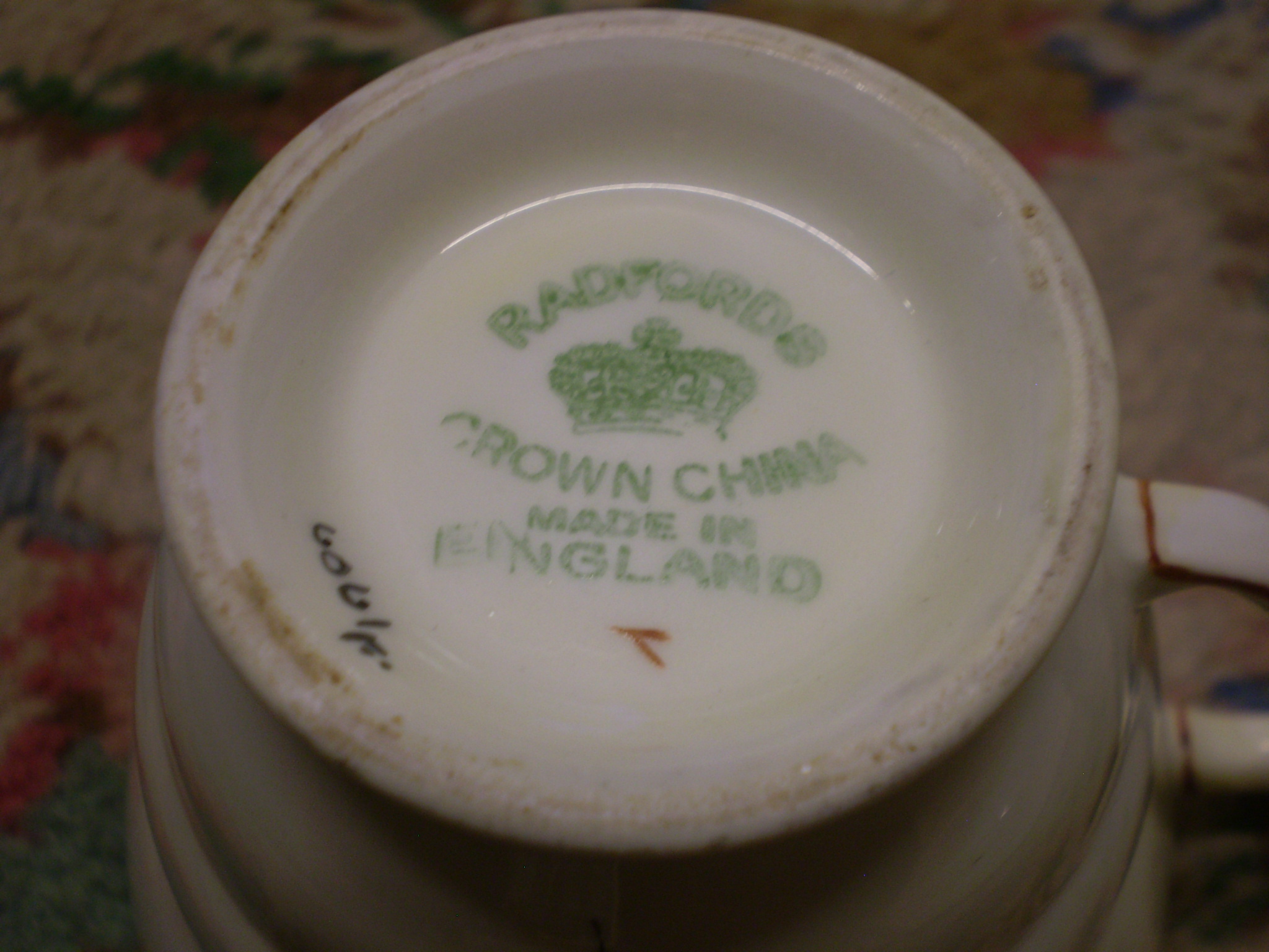 BOX OF MIXED CHINA MOSTLY CUPS AND SAUCERS INCL ROYAL WORCESTER - Image 4 of 4