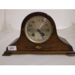 MANTLE CLOCK WITH KEY AND PENDULUM (30 CM X 18 CM)