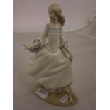 LLARDRO FIGURINE OF GIRL IN DRESS (25 CM)