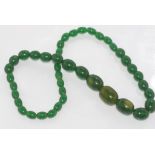 Vintage graduated green bead necklace