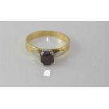 18ct gold and smokey topaz ring