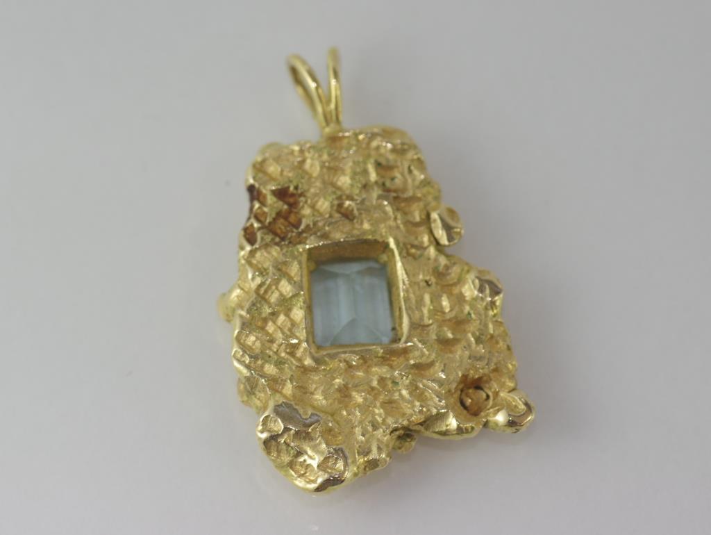 Handmade gold nugget & aquamarine pendant - Image 2 of 2