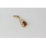 9ct yellow gold and garnet pendant