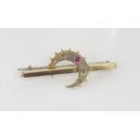 Vintage 9ct gold, crescent shaped bar brooch