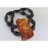 Amber and onyx stretch bracelet