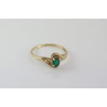 9ct yellow gold and emerald ring