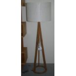 Electric standard lamp