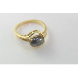 18ct yellow gold and hematite ring