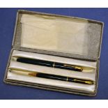 Boxed vintage Parker pen set