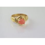 18ct yellow gold and coral ring