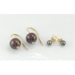 Pearl earrings on yellow gold hooks