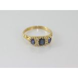 Antique 9ct gold, sapphire & diamond ring