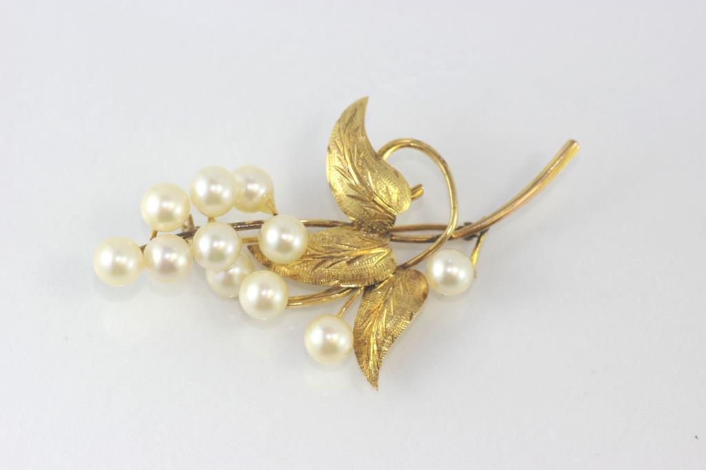 14ct yellow gold and pearl brooch