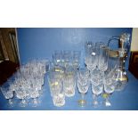 Quantity of vintage glassware